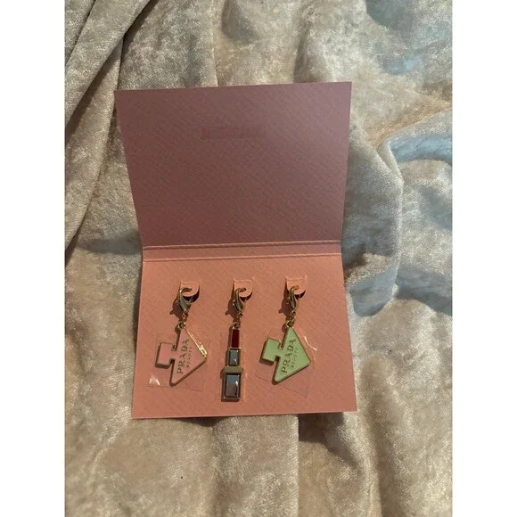 Prada keychains - Picture 2 of 4